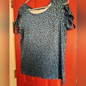 Women's medium cold shoulder blouse